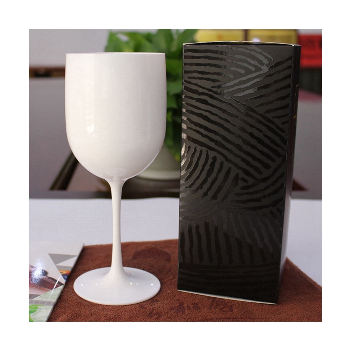 4Pcs Legant and Unbreakable  Glasses, Plastic