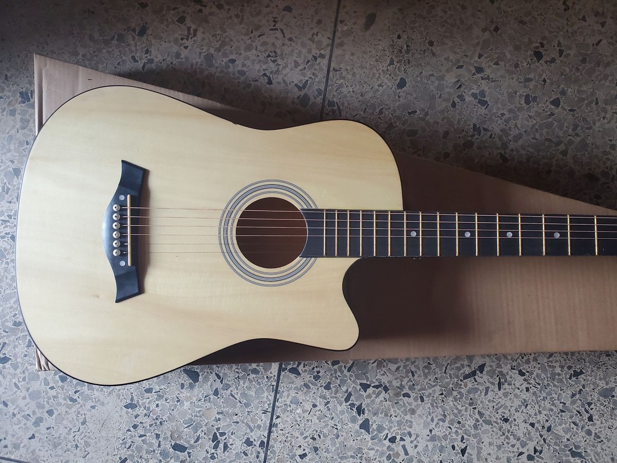 36 Inch Acoustic Guitar