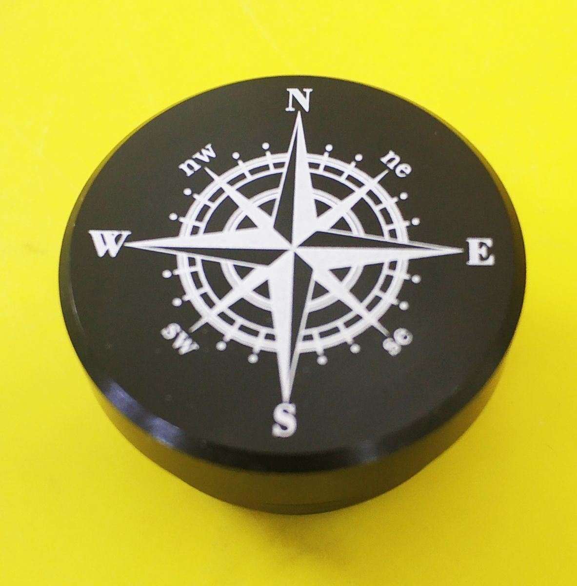 （Black Compass）12V Universal Car Cigarette  On Cover Accessories No Smoking Fire Missile Eject On Car Cigarette  Plug