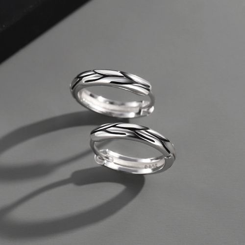 Simple Trend Personality Men's Niche Retro Striped Earrings Silver Jewelry