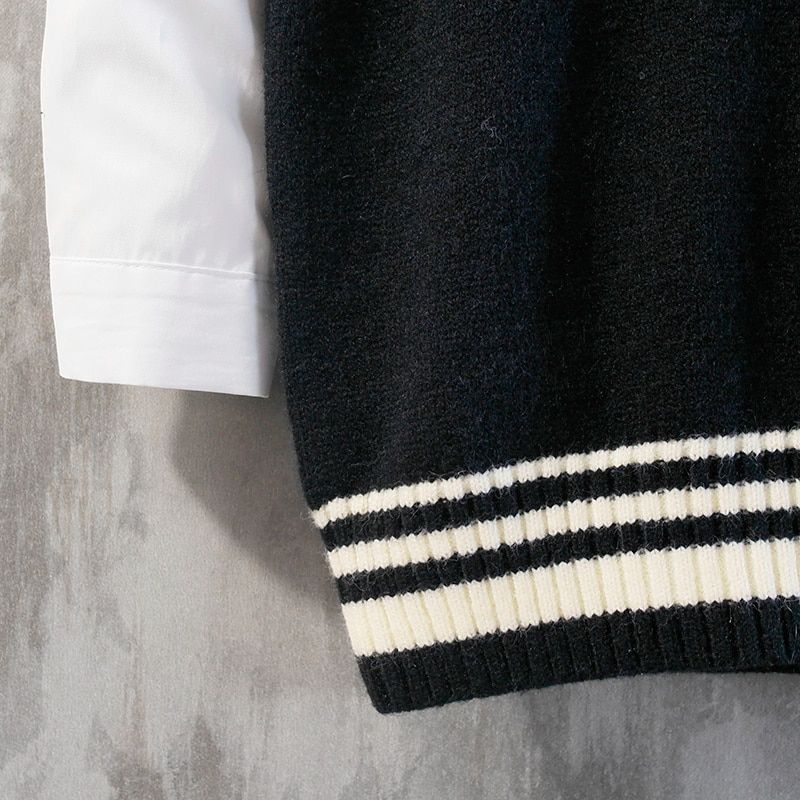 Sweater Vest Men Personality Sleeveless V-neck Striped Patchwork Tricot Top