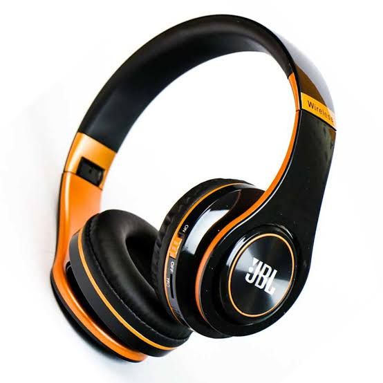 P07 Wireless Headphone