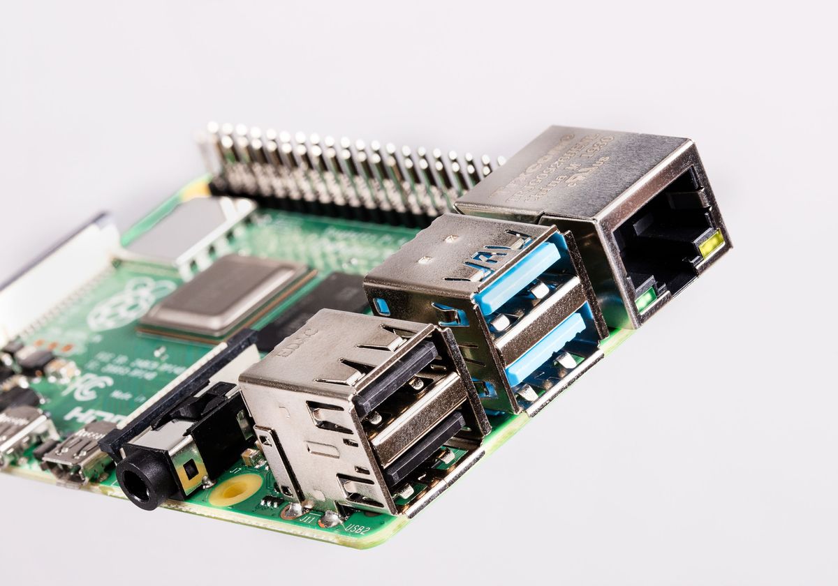 4 Model B Computer - 4GB