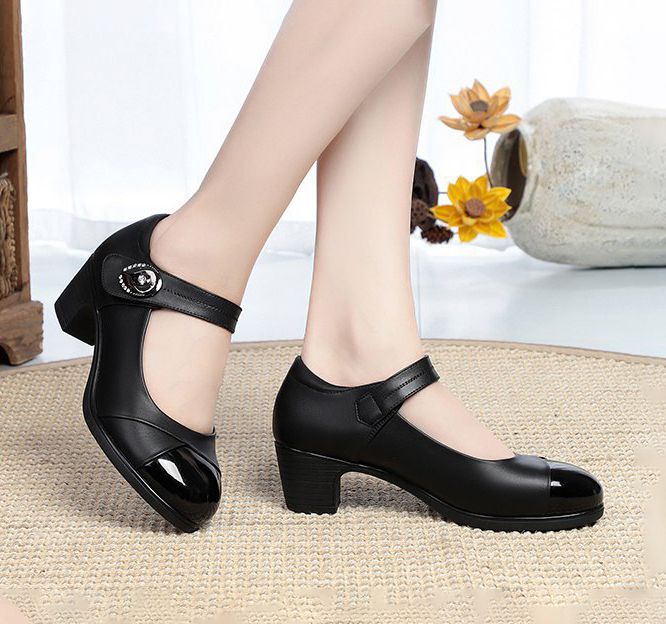 2022 Ladies Classic Fashion Casual Shoes Horseshoe Shoes - Black