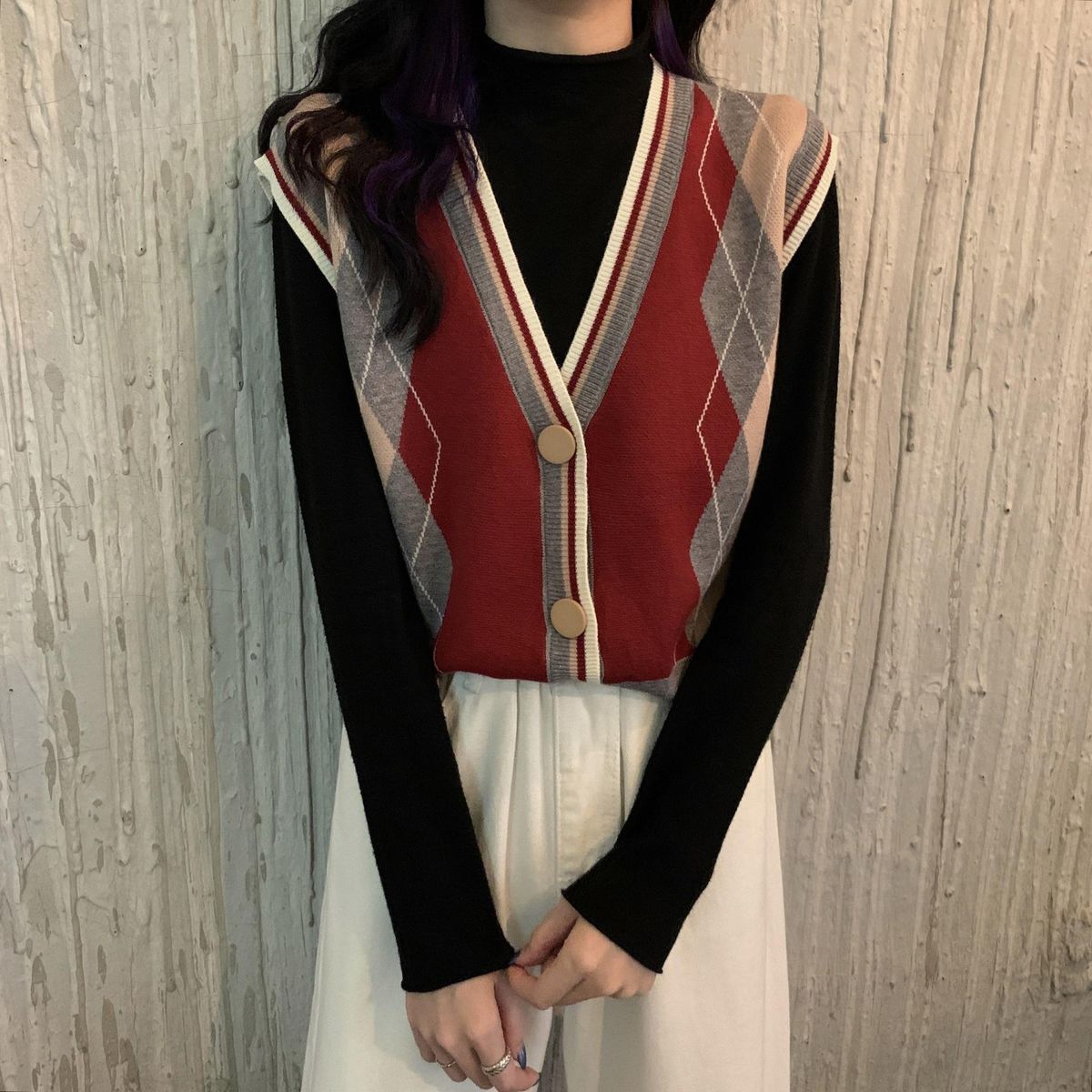 2022 Autumn/Winter New Contrast V-neck Knitted Vest for Women+High Neck Knitted Bottom Shirt
