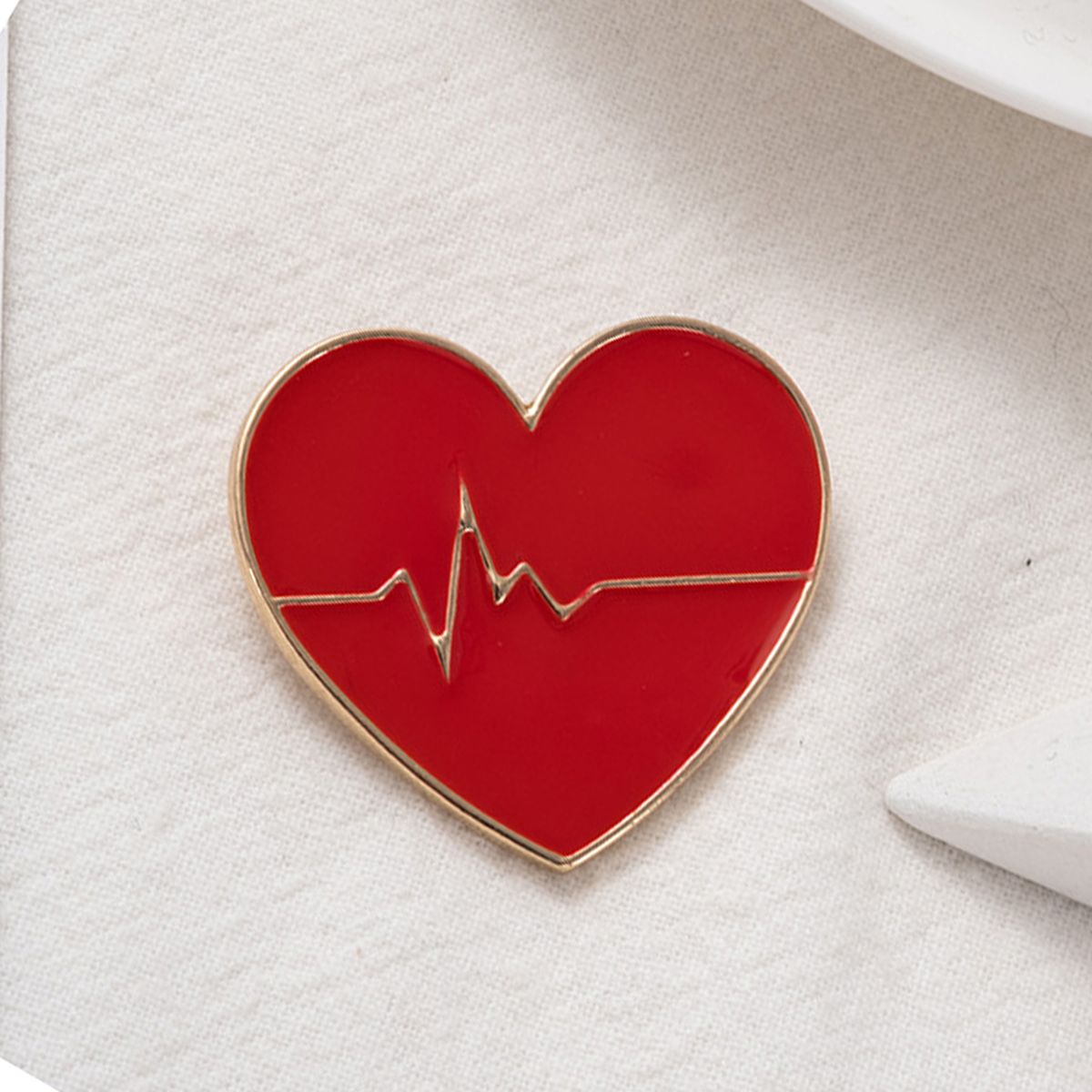 Cartoon Heart Brooch Pin Fashion Women Men Clothes Bags Decoration