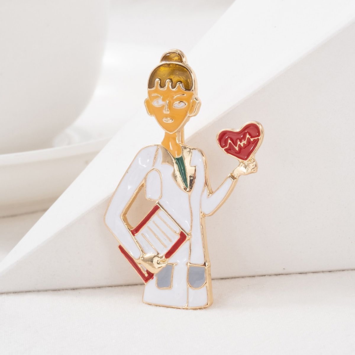 Cartoon Heart Brooch Pin Fashion Women Men Clothes Bags Decoration