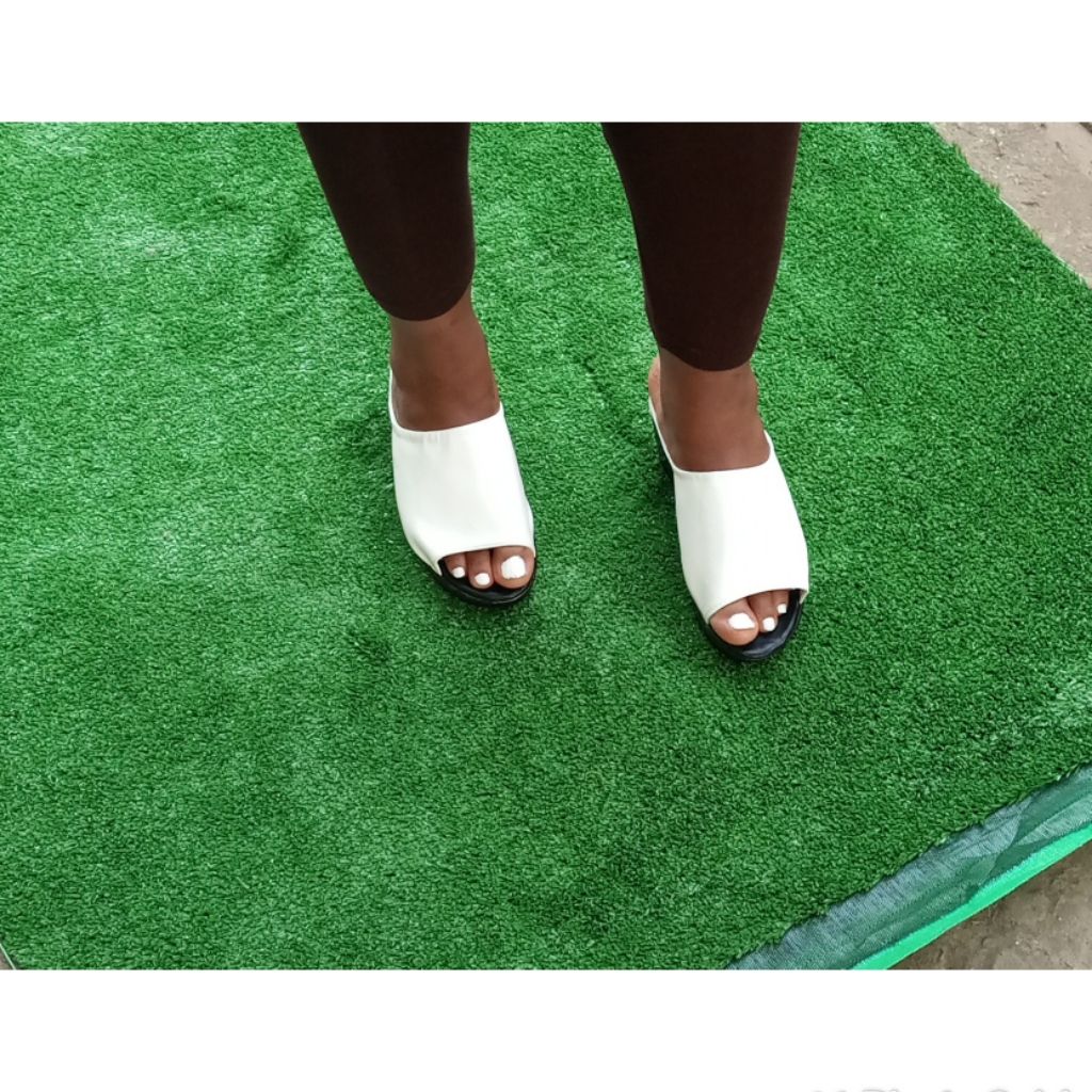 Open Toe Wedge Slippers For Ladies - White