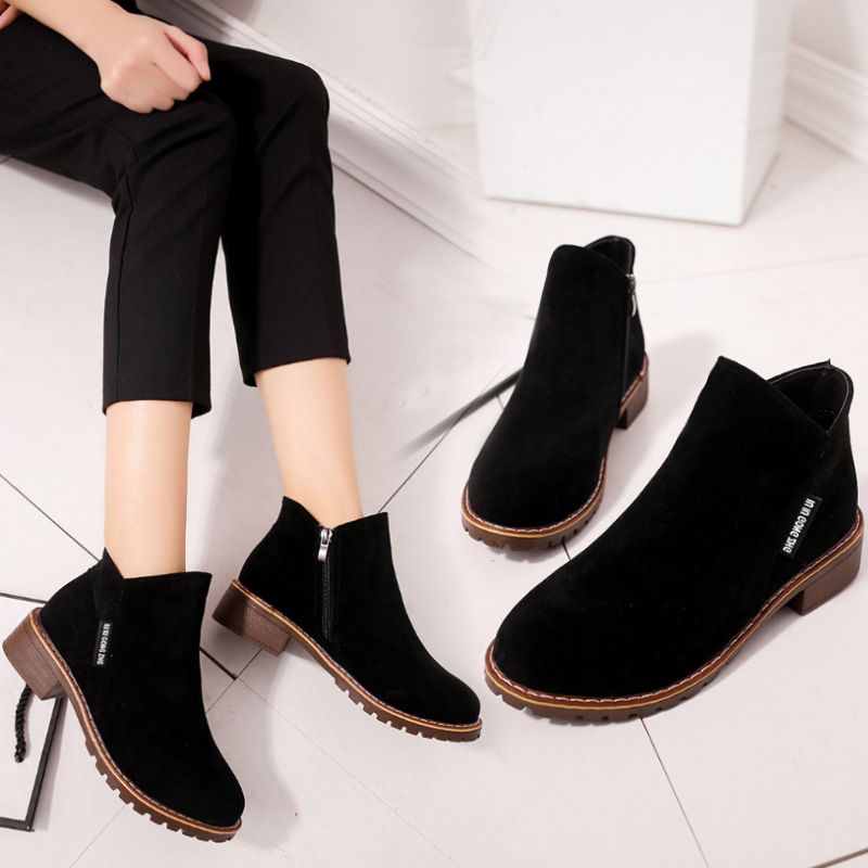 Women's Low Heel Casual Boots - Black