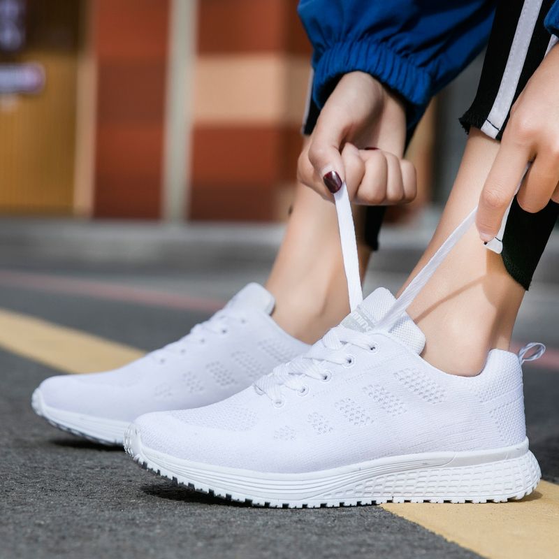 Women's Fashion Solid Color Sneakers - White