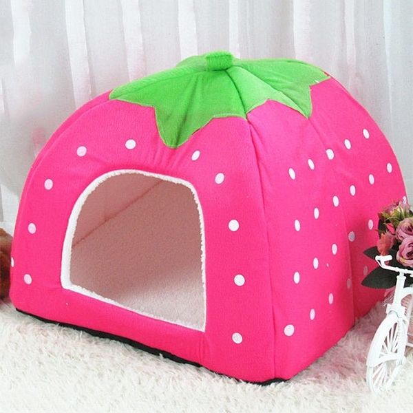 Pet Bed Strawberry Shaped Foldable Short Plush Pet House
