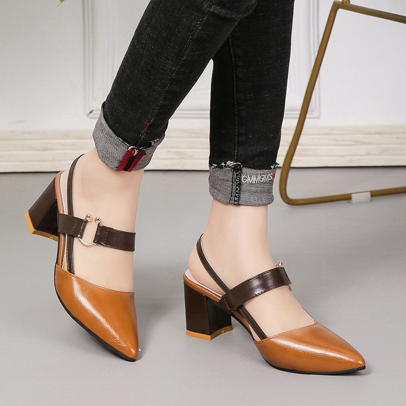 2022 Ladies Classic Fashion Horseshoe Shoes - Brown