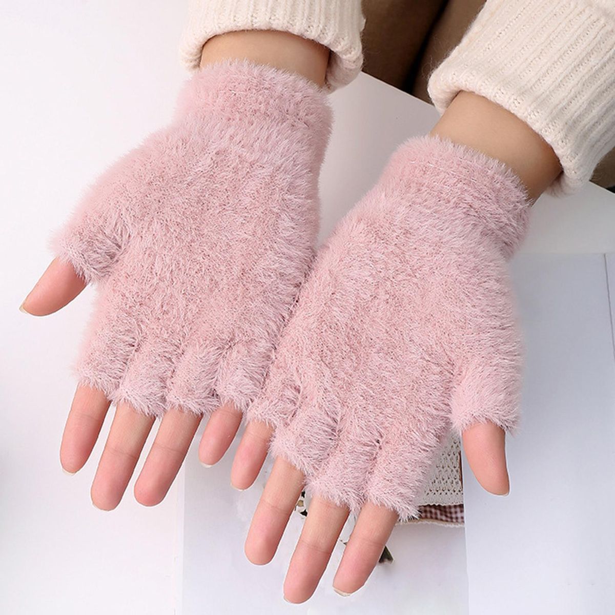 1 Pair Winter Women Fluffy Stretchy Hand Warmer Pink