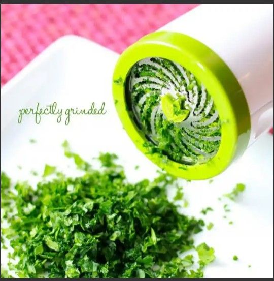 Manual Vegetable's Chopper, Spice Grater & Garlic Grander.