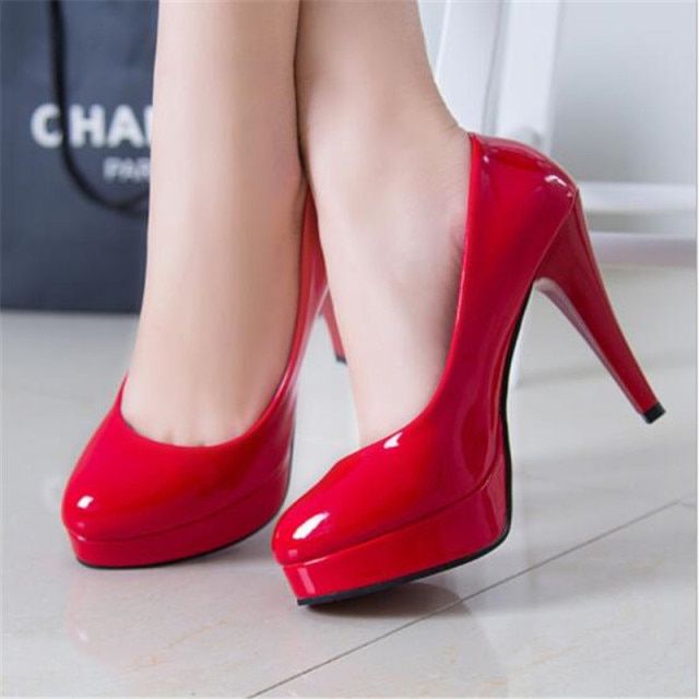 Women's Fashion Classic Leather Shoes High-heeled Shoes