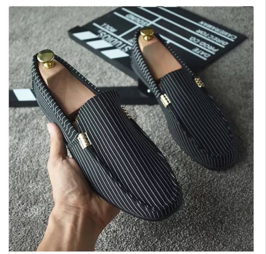 Men's Side Chain Designed Loafers Shoe - Black