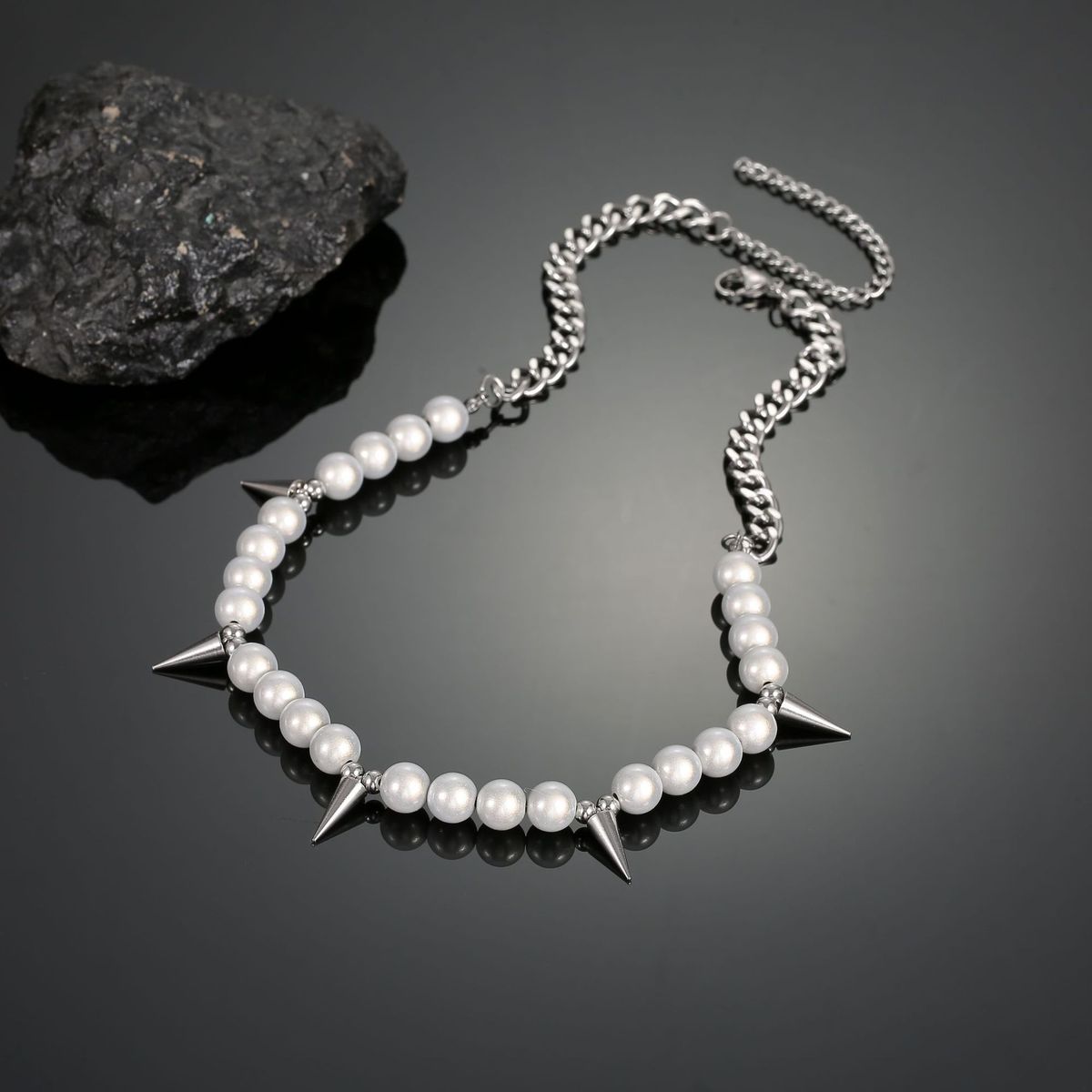 Men's Spike Collarbone Chain Cuban Reflective Beads Necklace