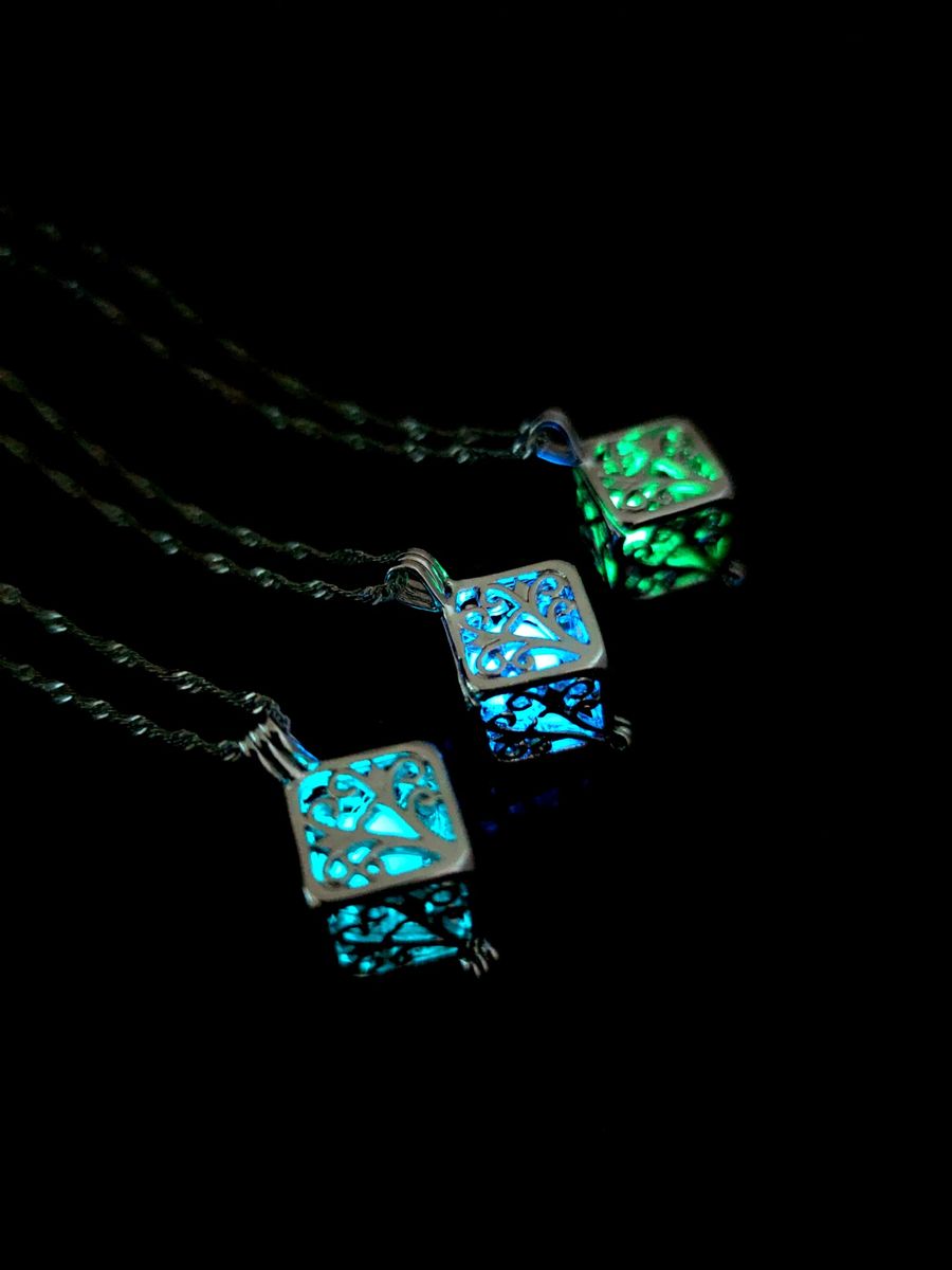 Hip Hop Magic Cube Life Tree Luminous Pendant Necklace