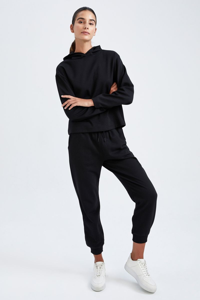 Woman Standart Fit Knitted Trousers-Black