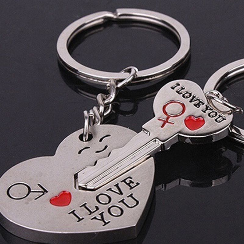 2Pcs/Set Couple Heart Key I Love You Letter Carved Matching-
