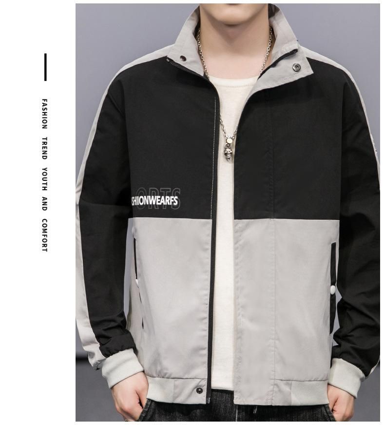 A versatile jacket with a relaxed stand-up collar