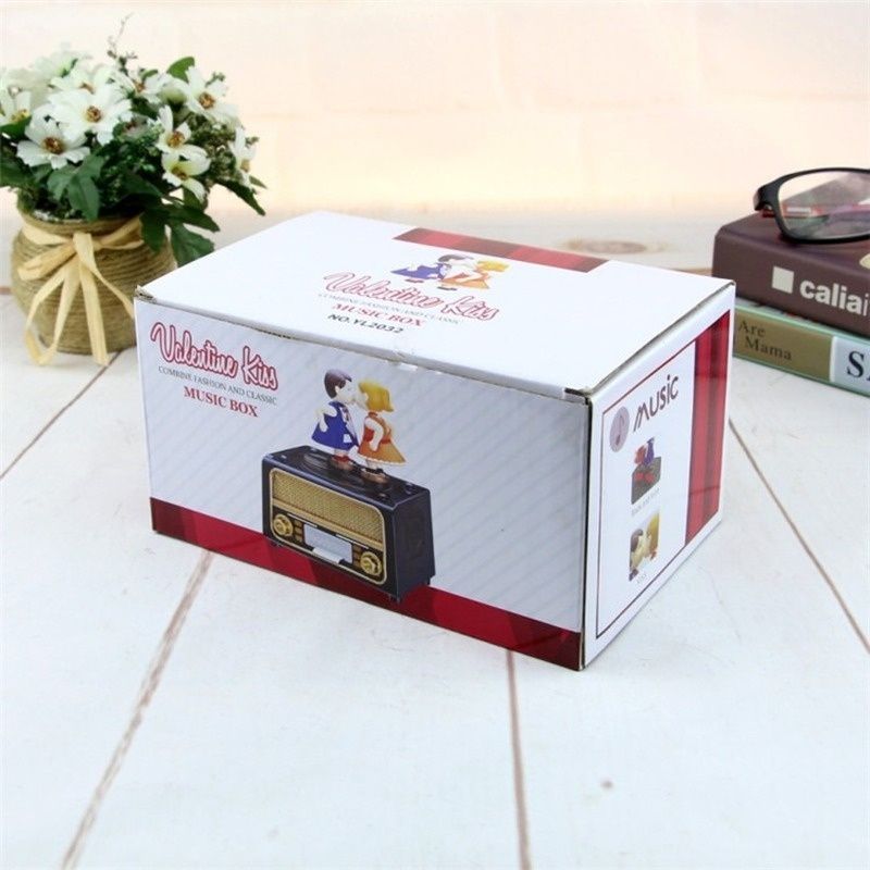Couple Kiss Music Box Birthday Gift Party Supply Music Box Diy Radio Shape-