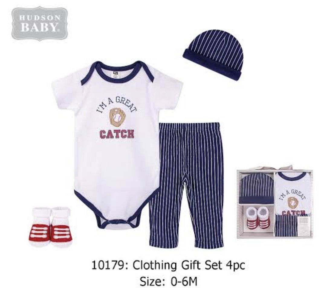 NEWBORN BABY 4pcs LAYETTE GIFT SET - LEOPARD (0 - 6 MONTHS)