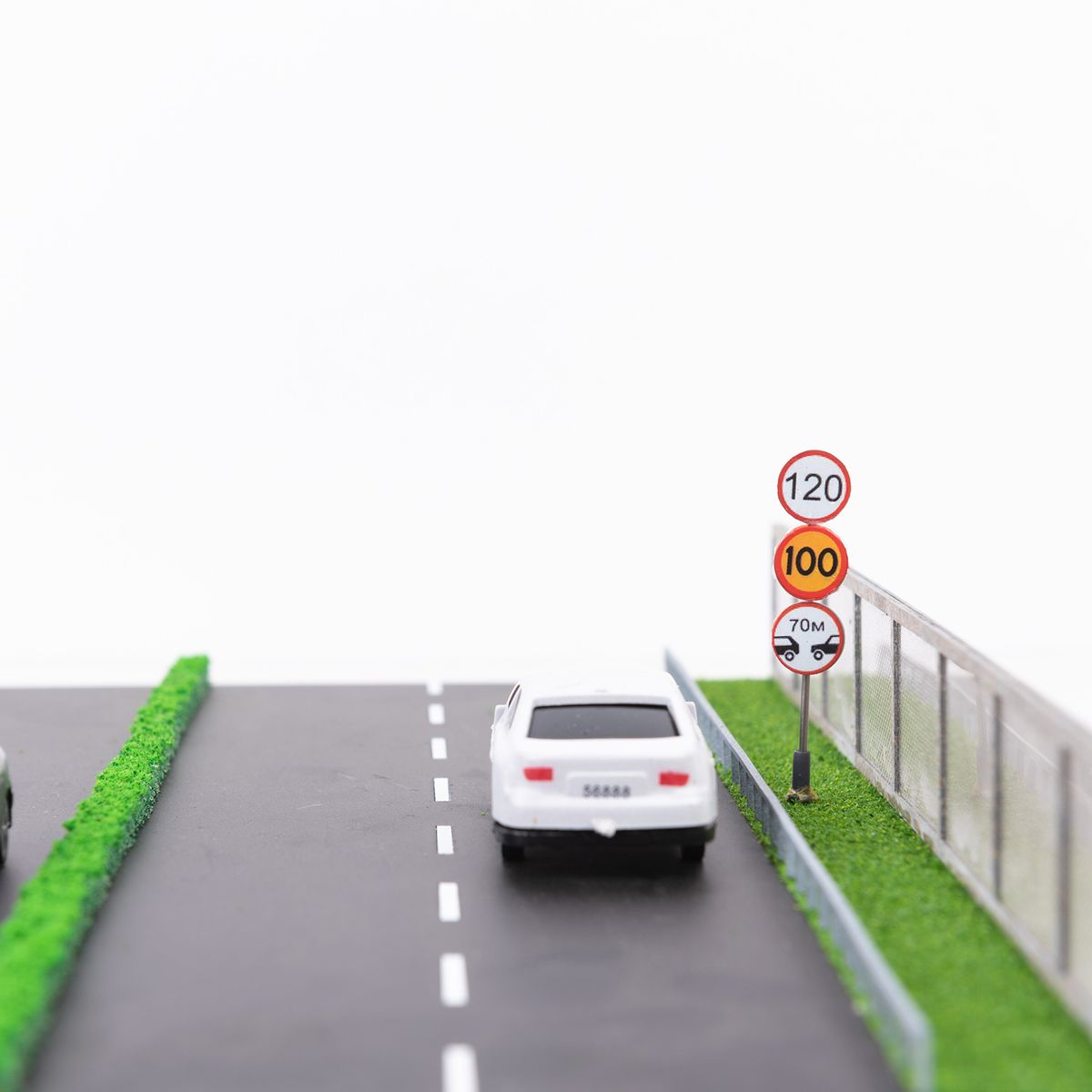 6 Pieces Traffic Sign Set Street Signs Scale Model Signals