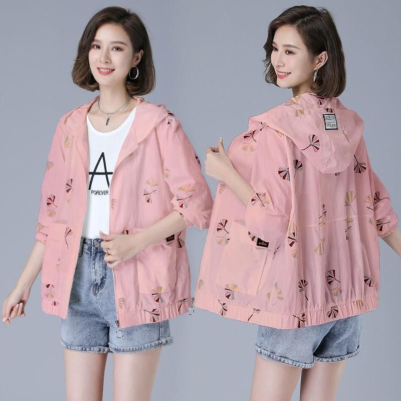 2022 New Summer Jacket Women Sun Protection Clothing Fashion  Middle-Aged Mother Casual Loose Hooded Thin Windbreaker Coat  Fema