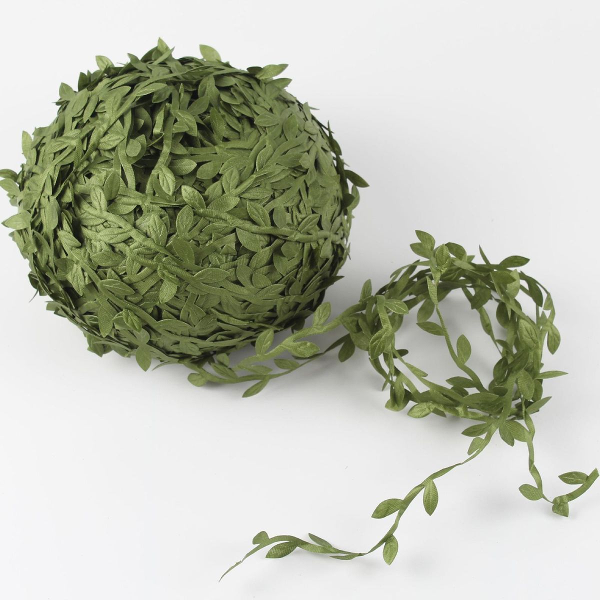 44Yards Artificial Vines Fake Hanging Plants Leaves Ribbon