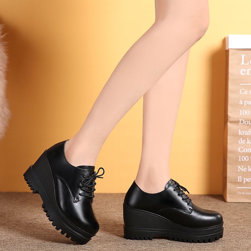 Big Size Ladies Leather Shoes