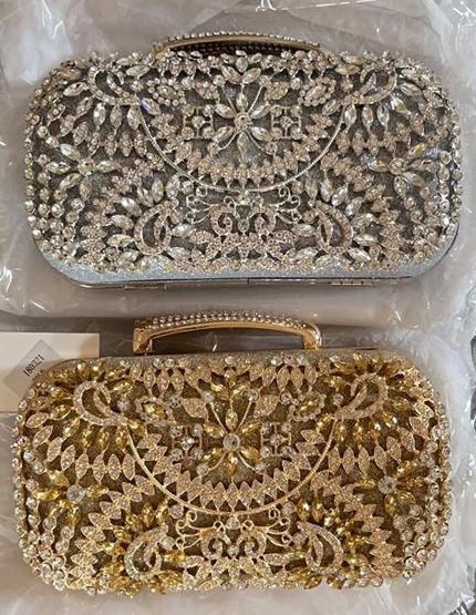 Cute Golden Clutch Purse With Gorgeous Pearl's (Gold And Silver)
