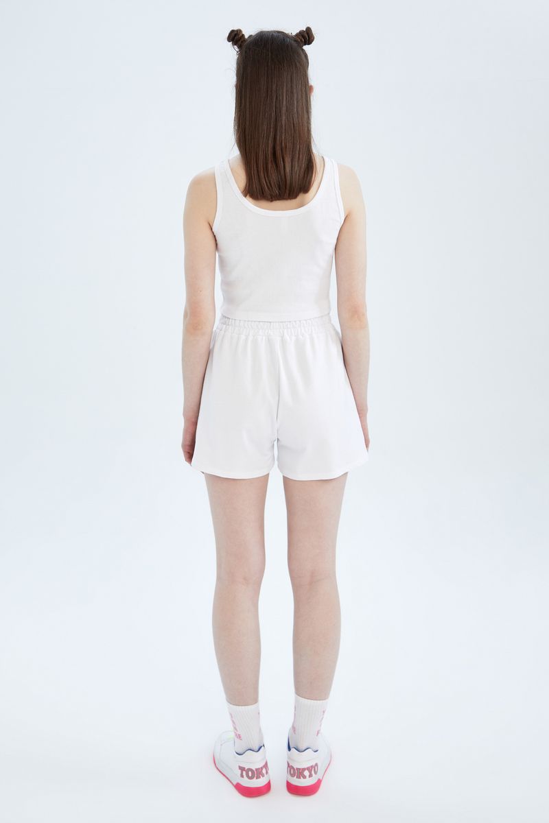 Woman SLIM FIT Knitted Short - White