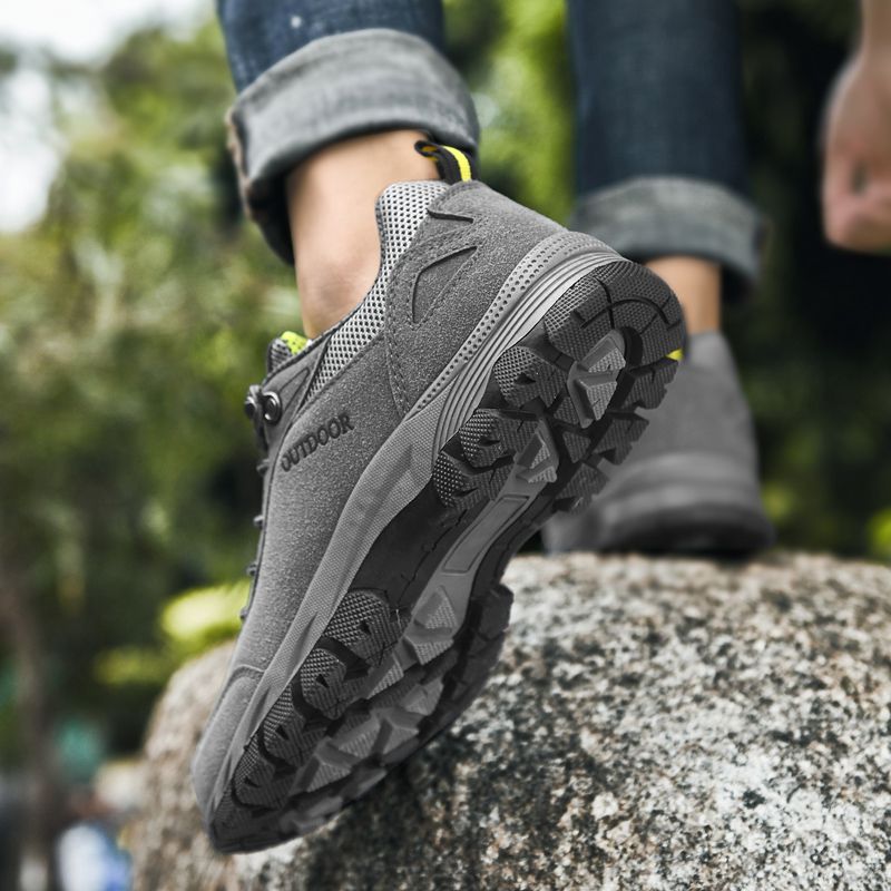 New Arrival Hiking Shoes Men Sneakers EUR Size 39-49 Outdoor Mountain Climbing Shoes High Quality Male Sport Trekking Sneakers Suede Leather Combat Desert Training Shoes Wear-resistant Work Sneakers Grey