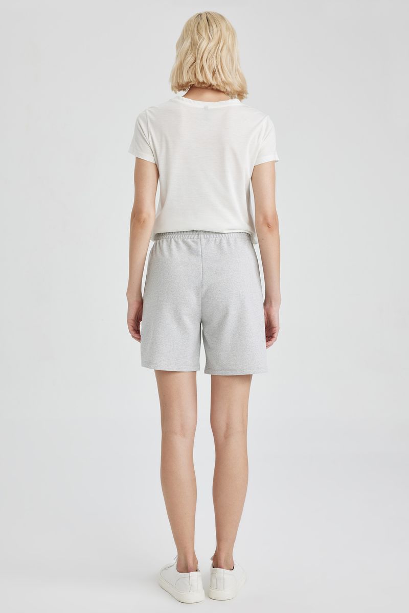 Woman Regular Fit Knitted Bermuda - Grey