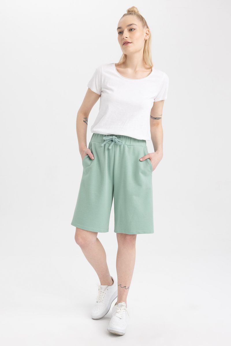 Woman Regular Fit Knitted Bermuda - Green