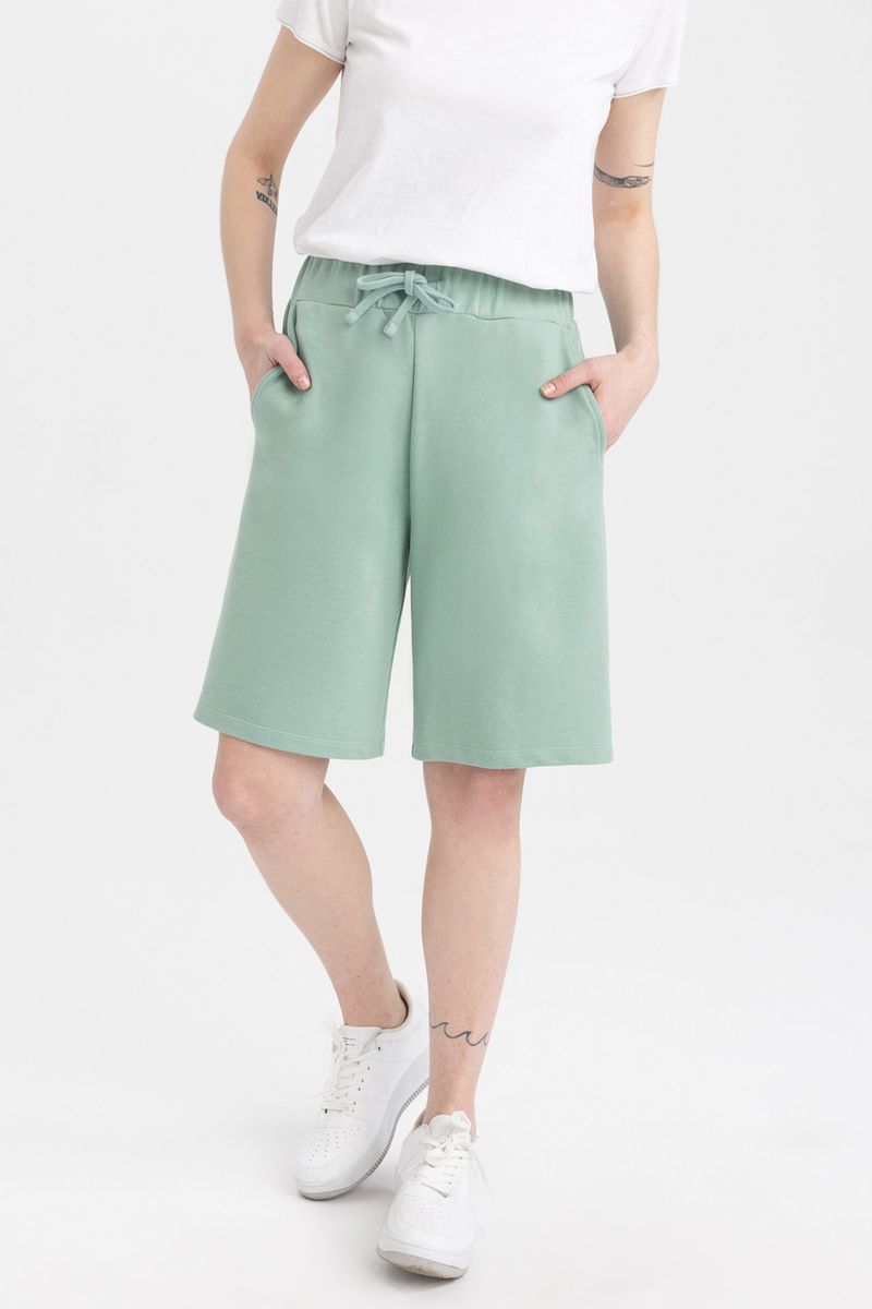 Woman Regular Fit Knitted Bermuda - Green