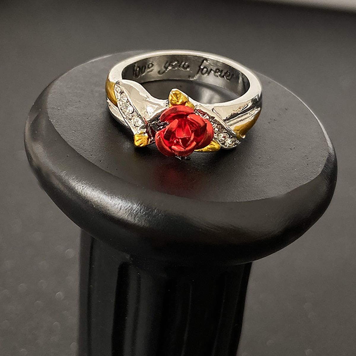Red Rose Garden Flower Leaves Resizable Gold Finger Rings V