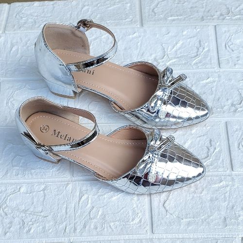Trendy Girls Block Heel Shoe