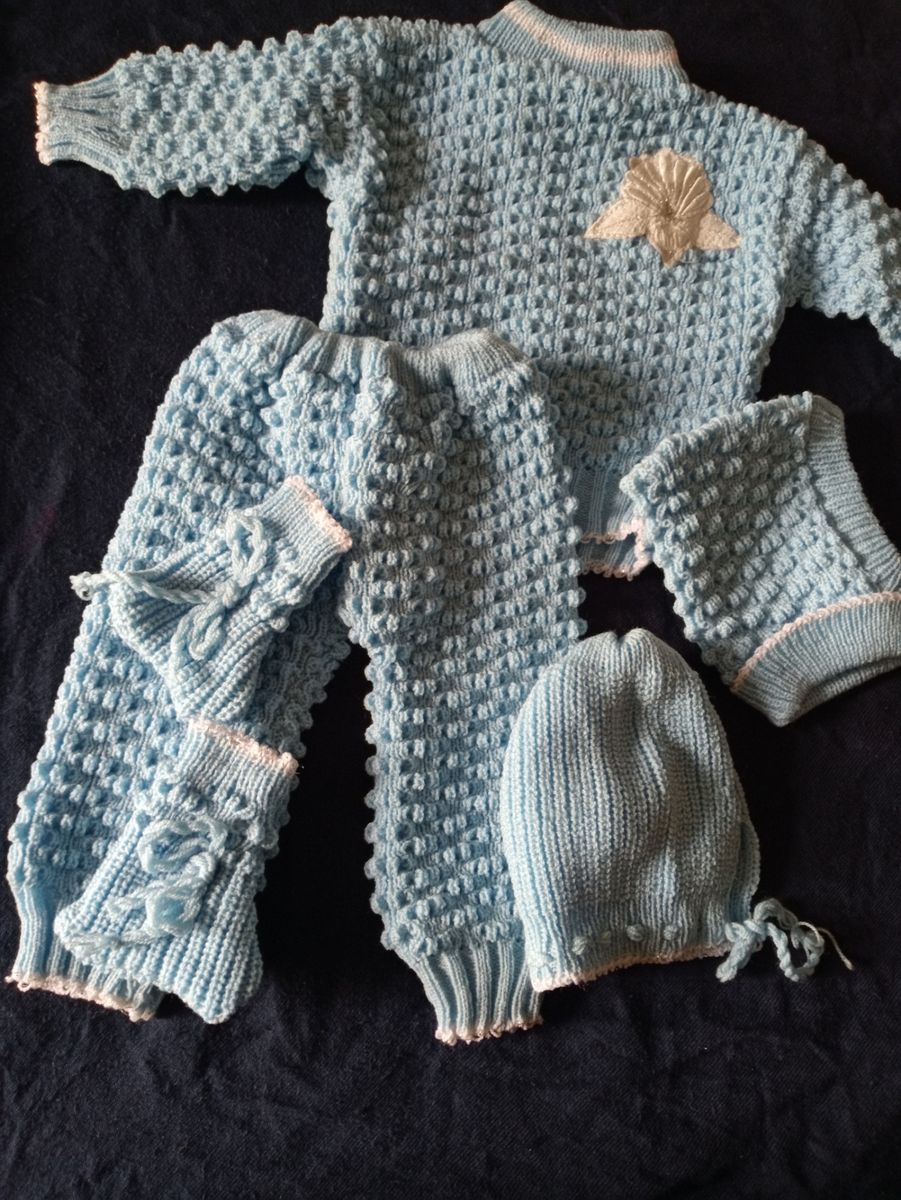Set Of Baby Sweater With An Extra Cap A14 - Blue