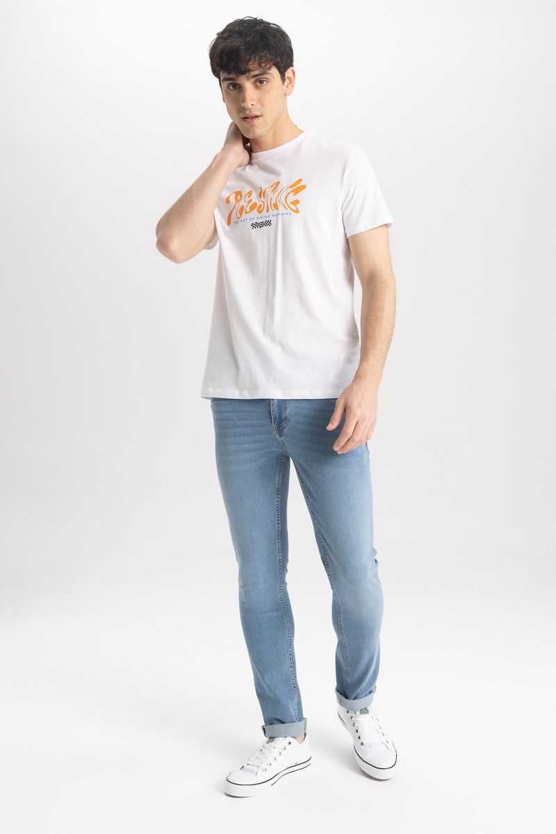 Man Young Slim Fit Short Sleeve Crew Neck Knitted T-Shirt - White