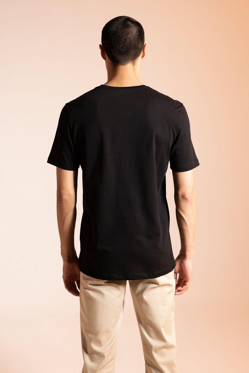 Man Slim Fit Knitted T-Shirt - Black