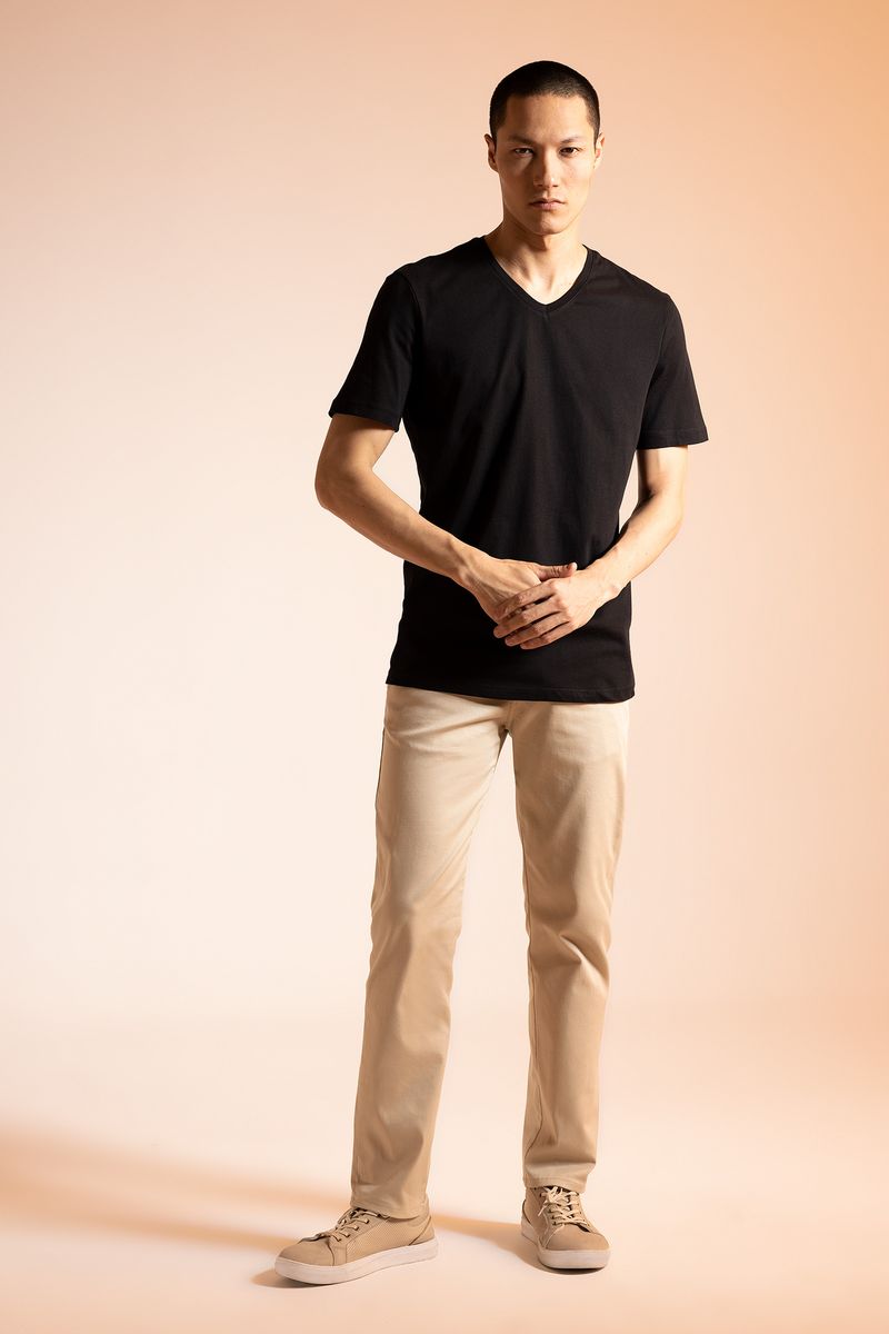 Man Slim Fit Knitted T-Shirt - Black