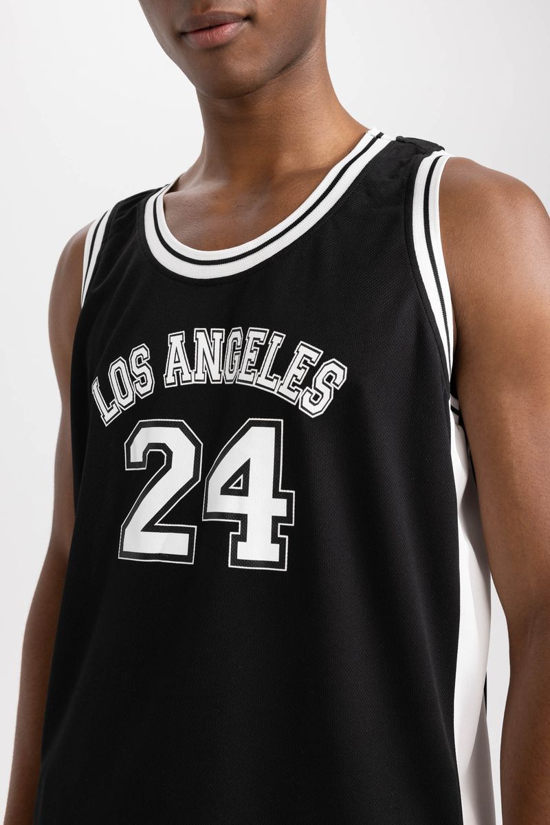 Man Slim Fit Sleeveless Crew Neck Knitted Athlete - Black