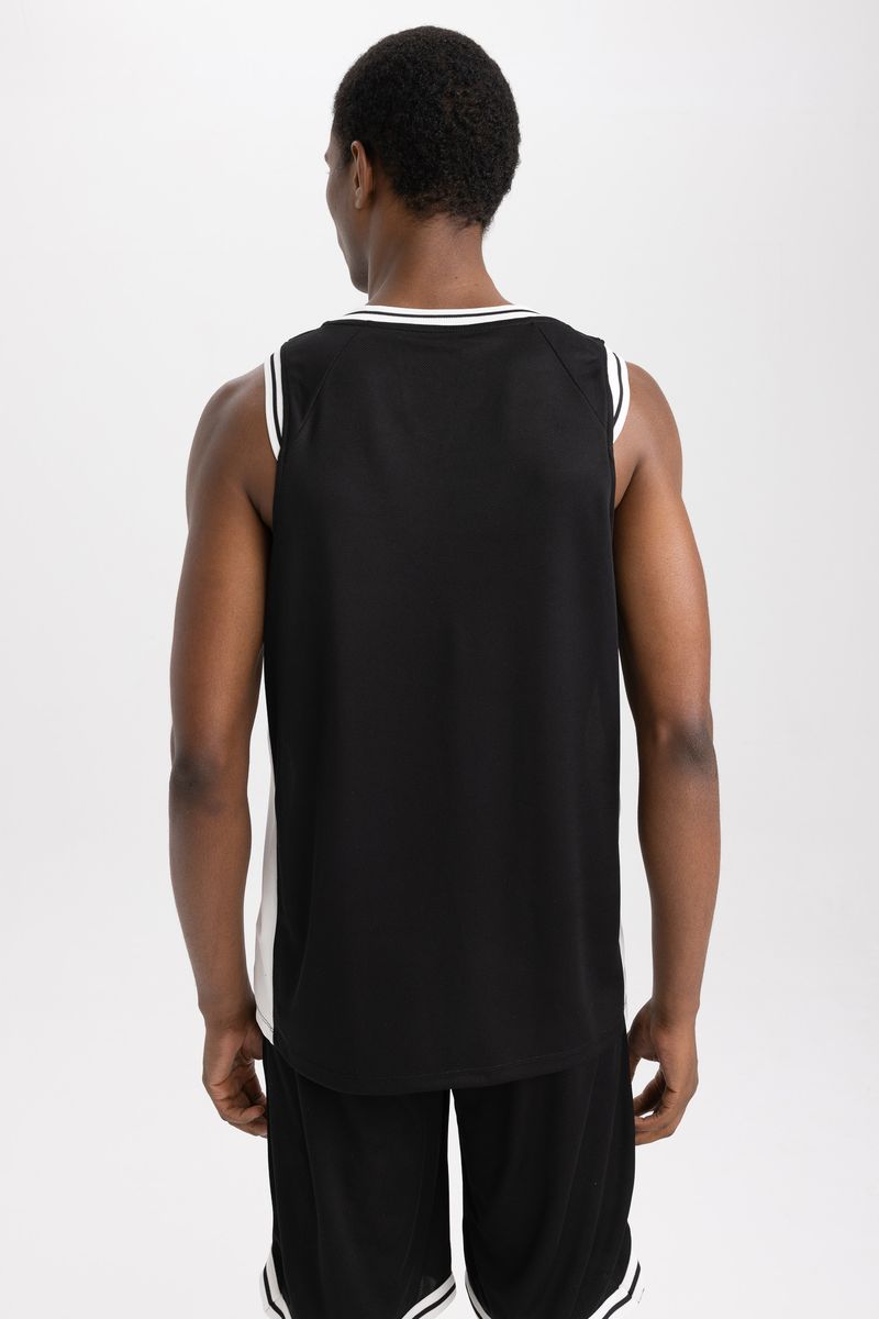 Man Slim Fit Sleeveless Crew Neck Knitted Athlete - Black