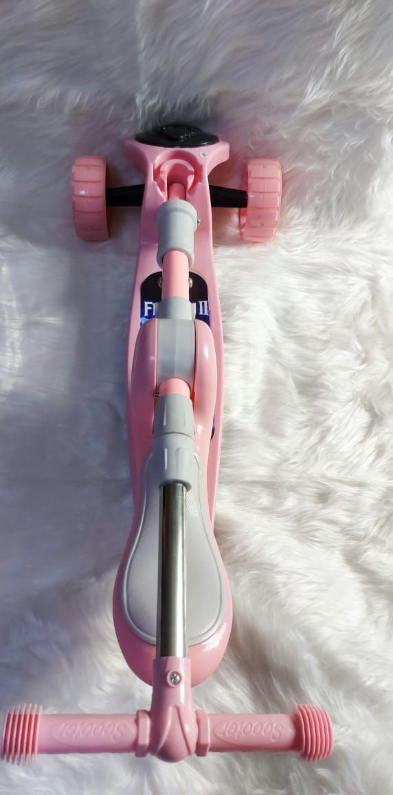 Sophia Light, Sound & Led Scooter