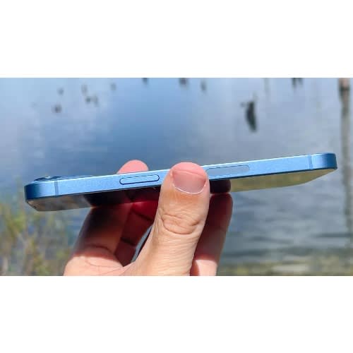 iPhone 13 - Single SIM - 128GB ROM - 4GB RAM - 6.1"  - iOS 15 - 3240mAh - Blue