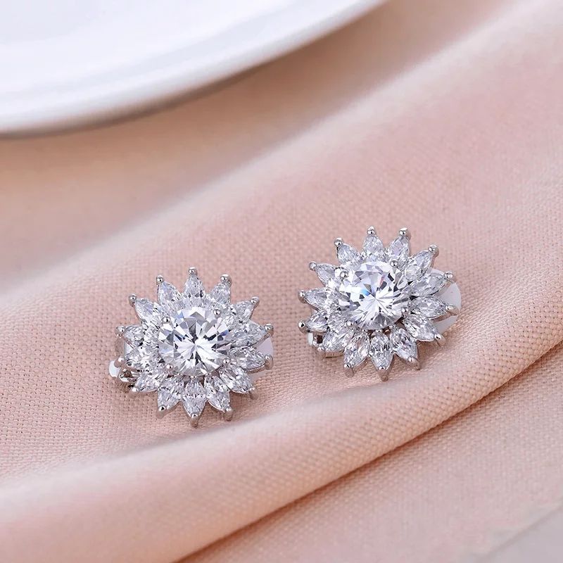Non Pierce Trendy Brilliant Zircon Ice Ear Cuffs Clip Earrings Clear Daisy Flower No Piercing Earcuff Earring For Men Wedding Jewelry