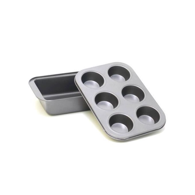 Baking Pan( X 3) And Muffins Mould (x2)