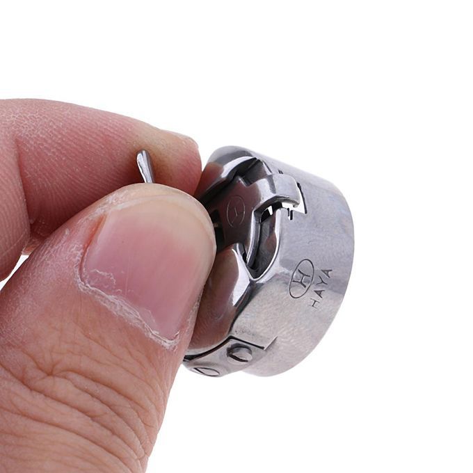 Industrial Sewing Machine Accessorries Bobbins And Bobbin Case For